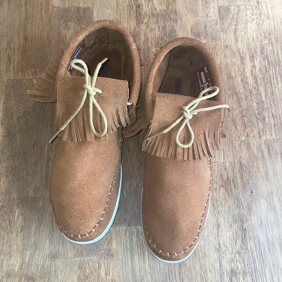 Minnetonka Shoes - MINNETONKA 9 MOCCASINS 452T VENICE  MOCCASIN FRINGE